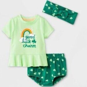 Cat & Jack Baby Girls' 3pc 'Good Luck Charm' Short Sleeve Top & Bottom Set 0/3M.